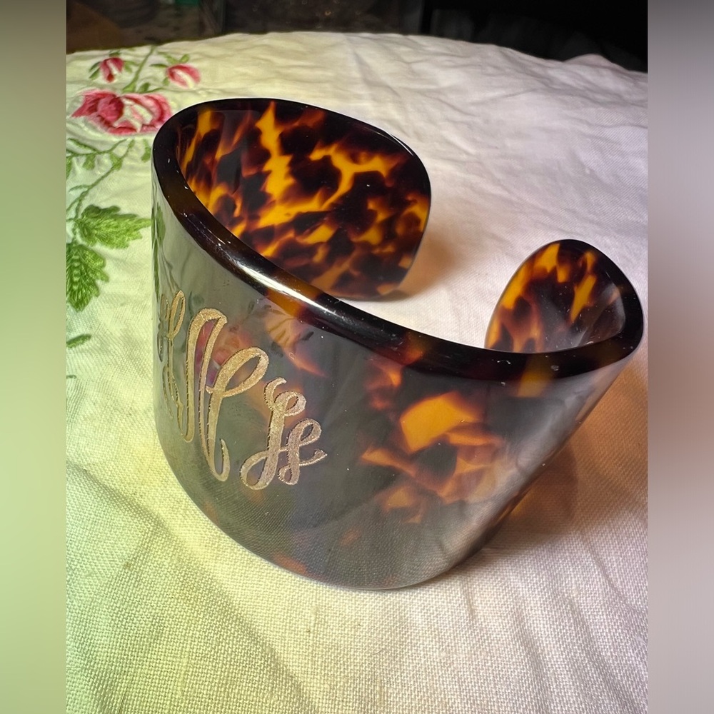 Beautiful Tortoise Shell-Look Cuff Bangle Bracele… - image 1